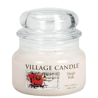 Village Candle Malá voňavá sviečka na saniach 262 g - zimná jazda